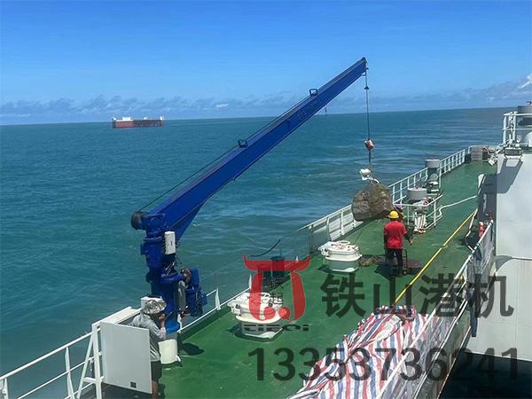 江蘇泰州甲板起重機廠家折疊式甲板起重機節省艙面空間快速收放設計